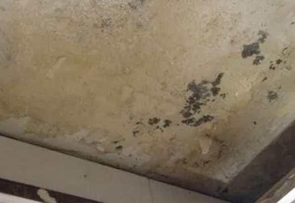 管城阳台漏水维修公司分享下管城卫生间渗水维修需要注意哪些问题。